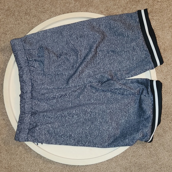 Retro Distrikt shorts - Picture 3 of 6